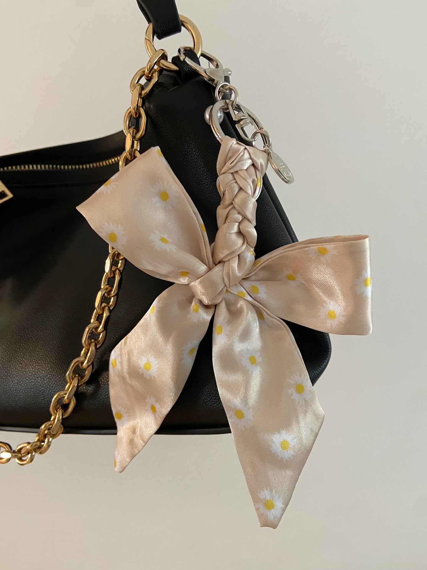 Tassenhanger strik zilver