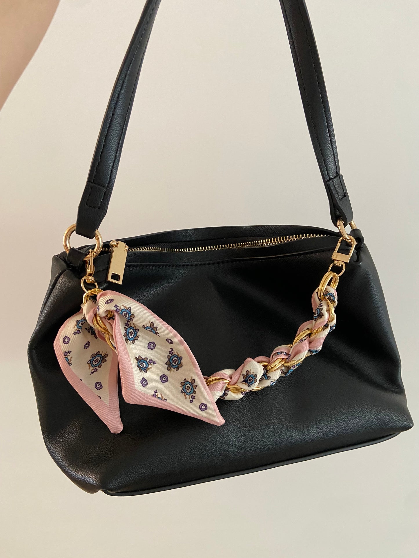 Multifunctionele tassenhanger €8,95