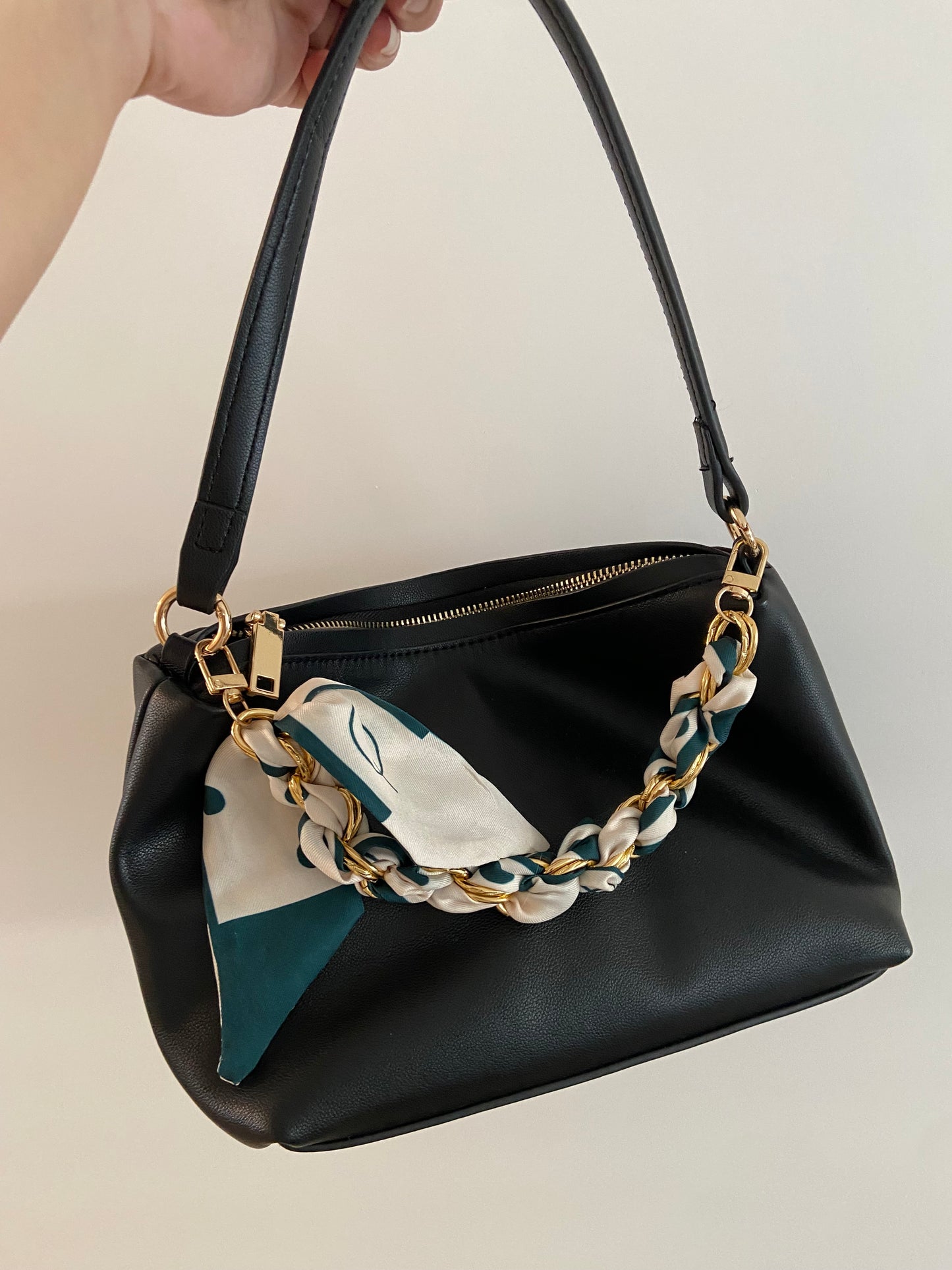 Multifunctionele tassenhanger €8,95