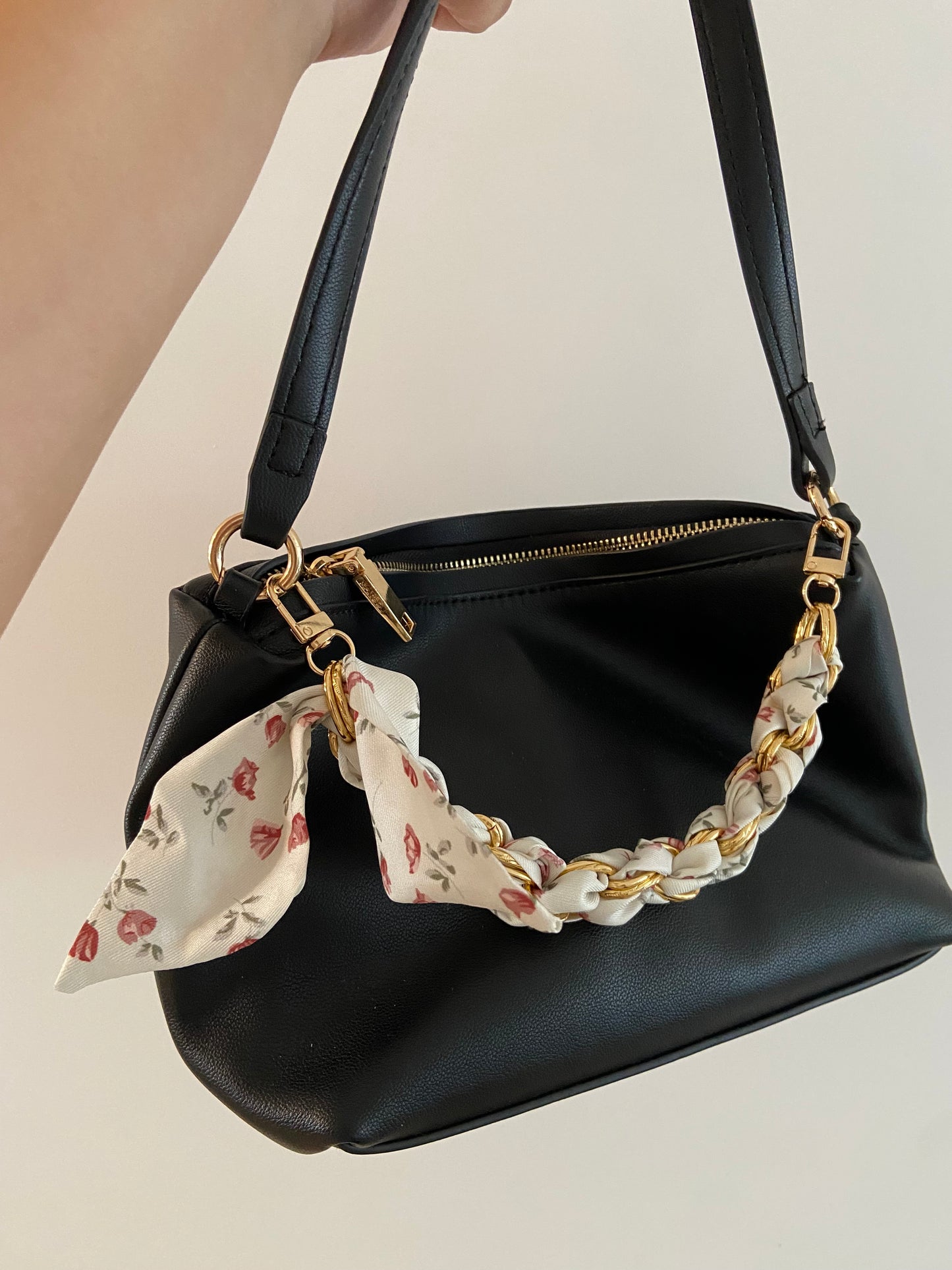 Multifunctionele tassenhanger €8,95