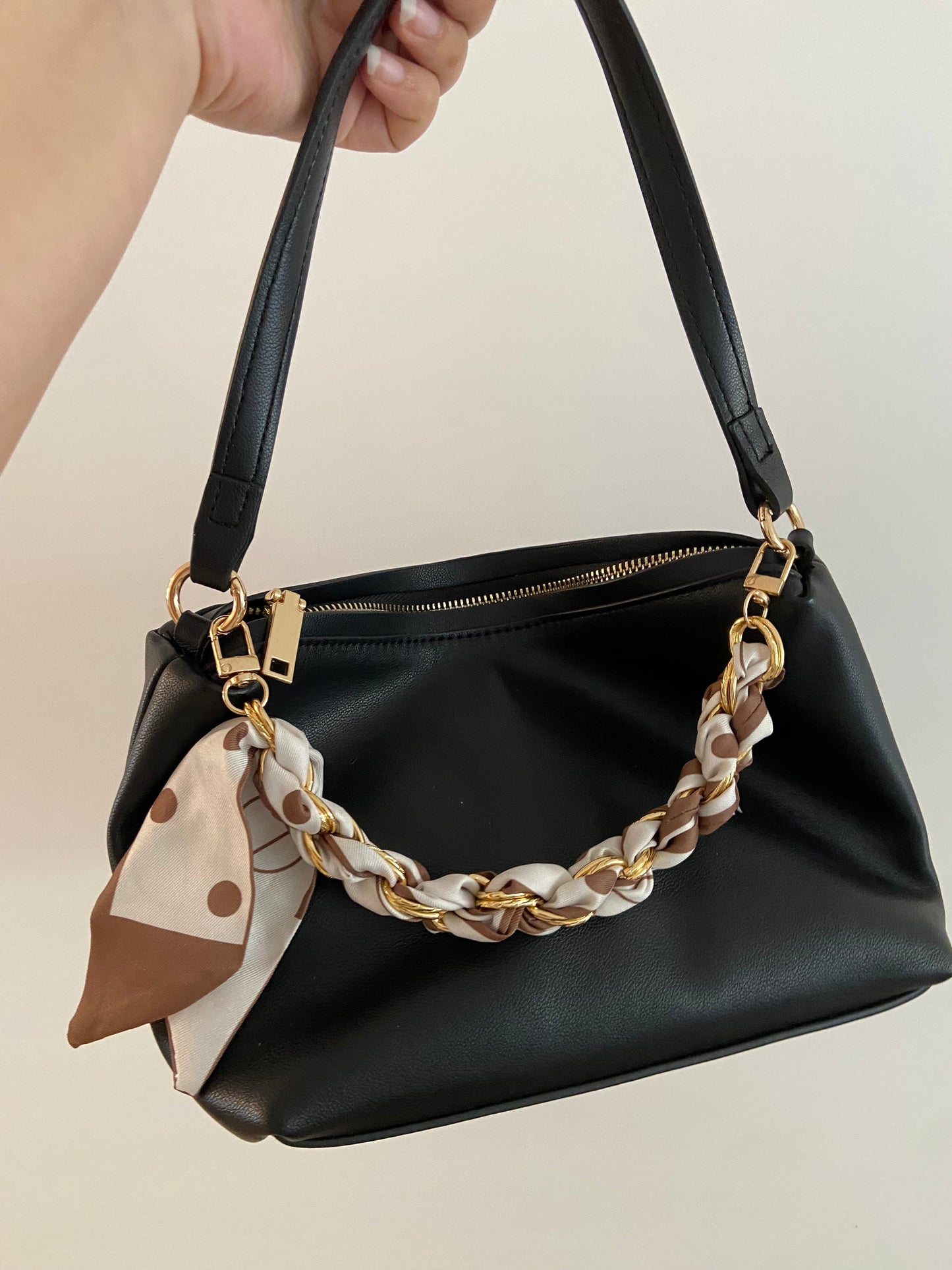 Multifunctionele tassenhanger €8,95